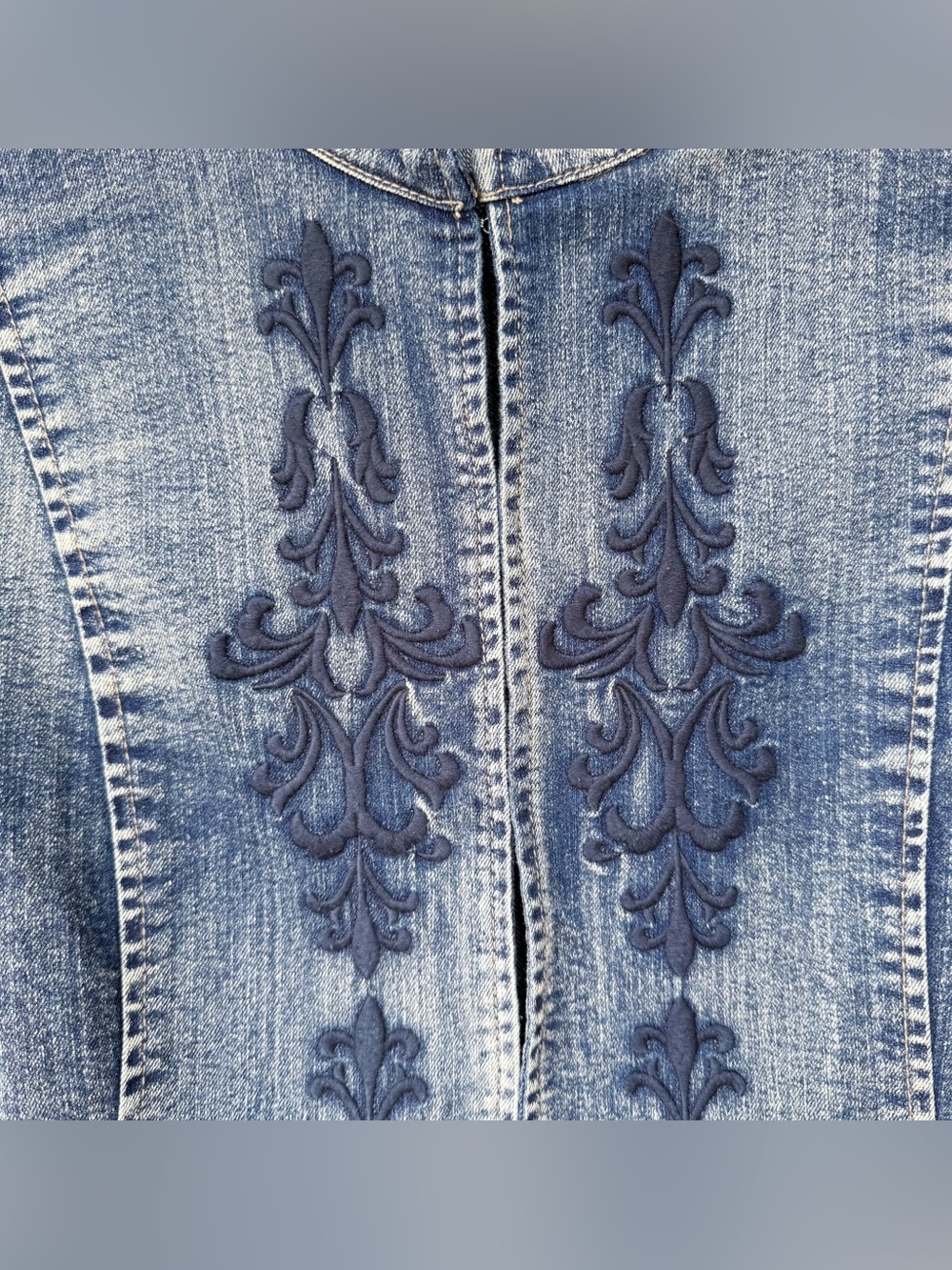 Long Embroidered Boho Denim Jacket Hip-Length Hook-and-Eye Closure Size XL - Picture 3 of 11